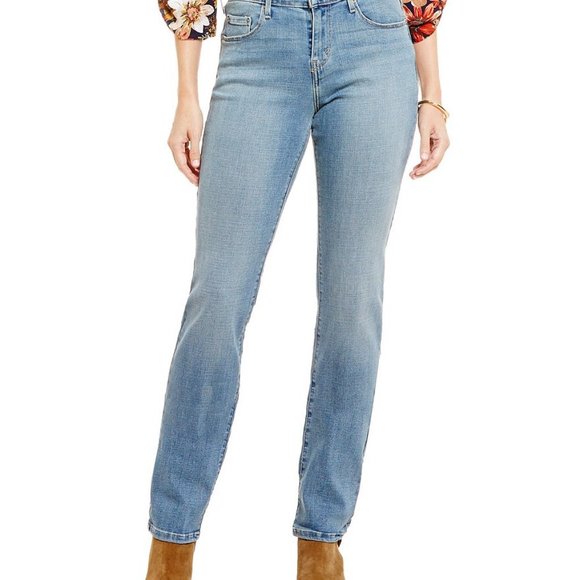 Levi's Women's 505 Straight-Leg Jeans - Picture 1 of 8